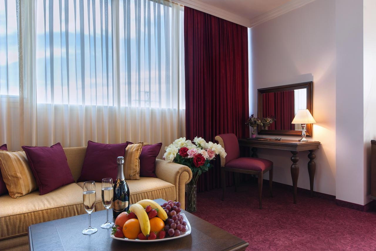 Hotel Chiirite พลอฟดิฟ ภายนอก รูปภาพ