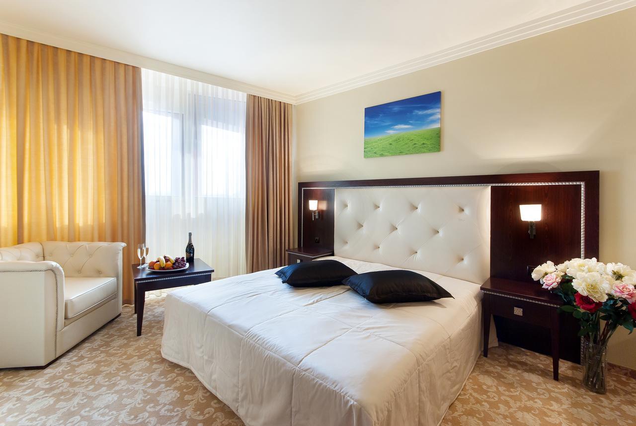 Hotel Chiirite พลอฟดิฟ ภายนอก รูปภาพ
