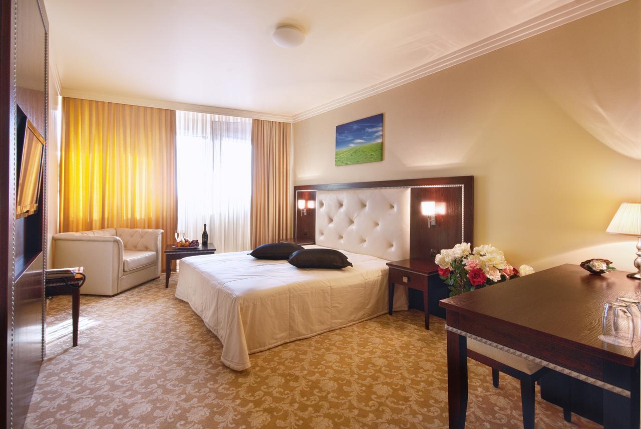Hotel Chiirite พลอฟดิฟ ภายนอก รูปภาพ