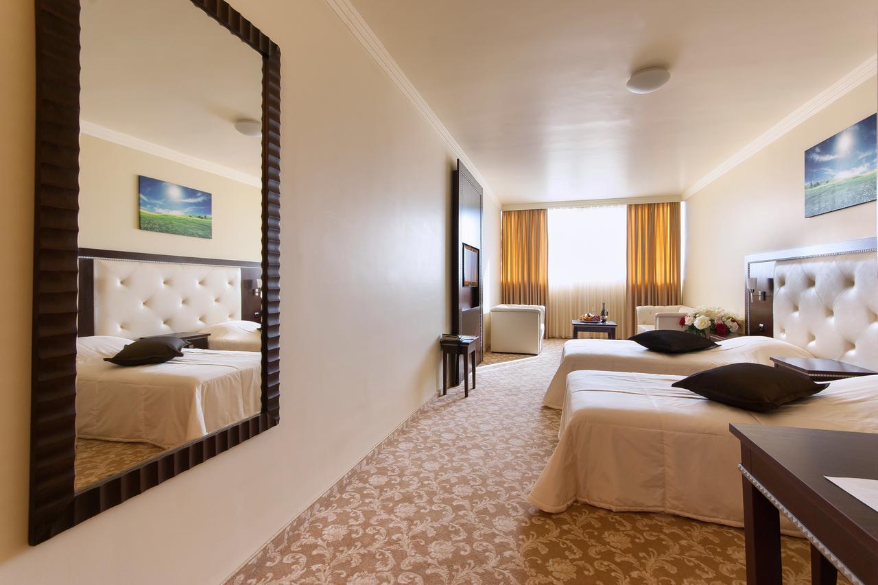 Hotel Chiirite พลอฟดิฟ ภายนอก รูปภาพ