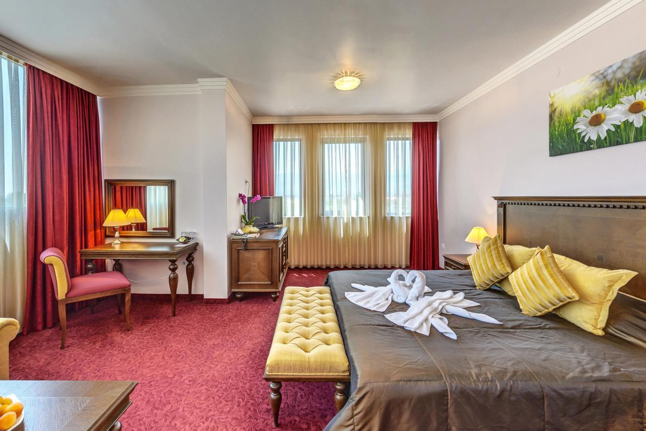 Hotel Chiirite พลอฟดิฟ ภายนอก รูปภาพ
